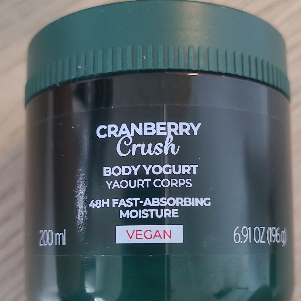 The Body Shop Cranberry Crush Body Yogurt - Red - Picture 2 of 3